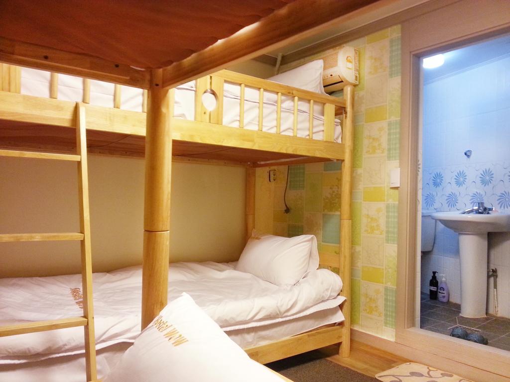 Hostel Wow Сеул Стая снимка