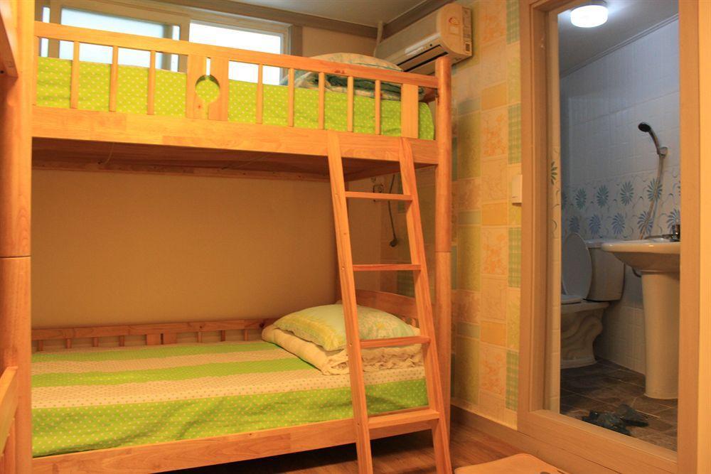 Hostel Wow Сеул Екстериор снимка
